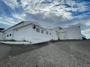 Fachada do Edifício Industrial Isolado em Santa Cruz