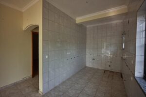 primeiro piso destinado a habitação vista da copa e cozinha
