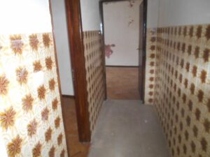 Estrutura do 1º andar da moradia T2 em Olival Forno com 2 pisos