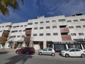 fachada Apartamento T3 em Jerez de la Frontera com piscina".