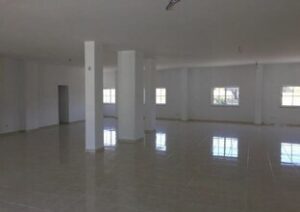 Espaço comercial no Cartaxo – Interior versátil para negócios