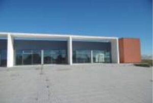 Prédio para venda em Benavente – Fachada principal