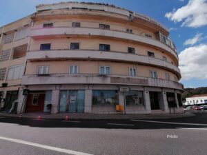 Loja para venda em Abrantes – Fachada do imóvel