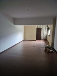 Sala espaçosa – Apartamento T4 para venda em Mirandela